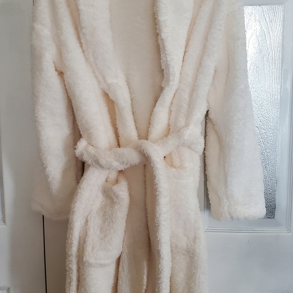 New White FLUFFY ROBE,ONE SIZE - Picture 2 of 10